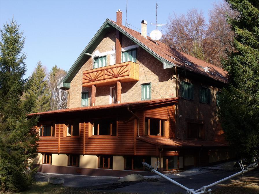 Repashuta Sebesviz Panzio Bed & Breakfast エクステリア 写真